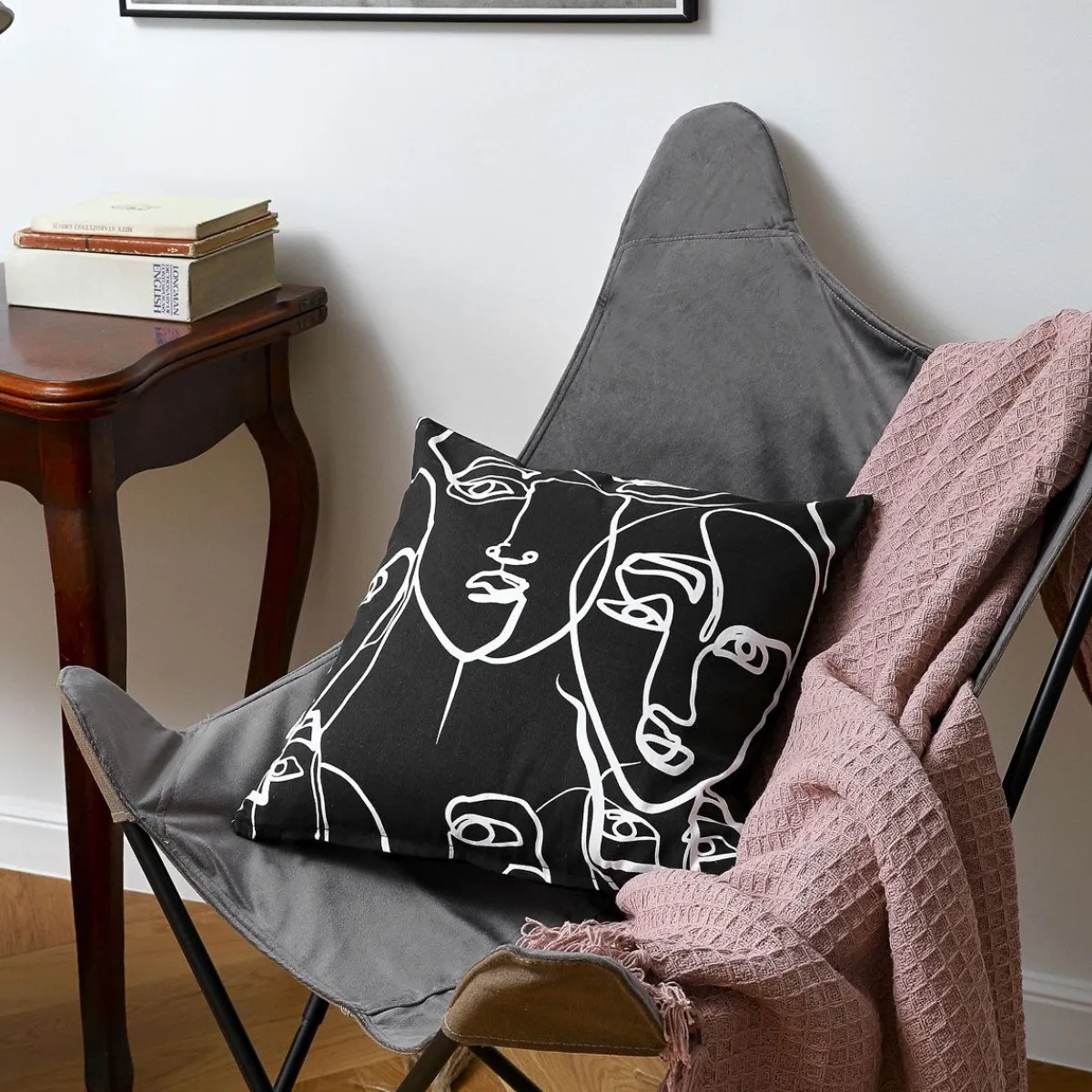 HOMLA Fotel Butterfly Z Metalowa Rama Welur 70X80X102 Cm