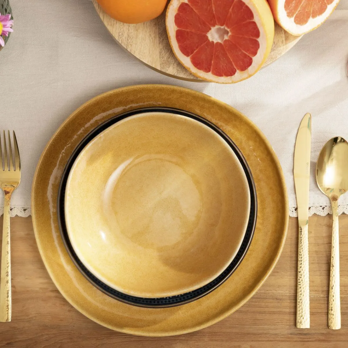 HOMLA Noz Martello Obiadowy 23 Cm