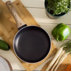 HOMLA Patelnia Albero Czarna 20 Cm