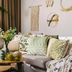 HOMLA Poszewka Ervas Ecru Z Motywem Roslinnym 45X45 Cm