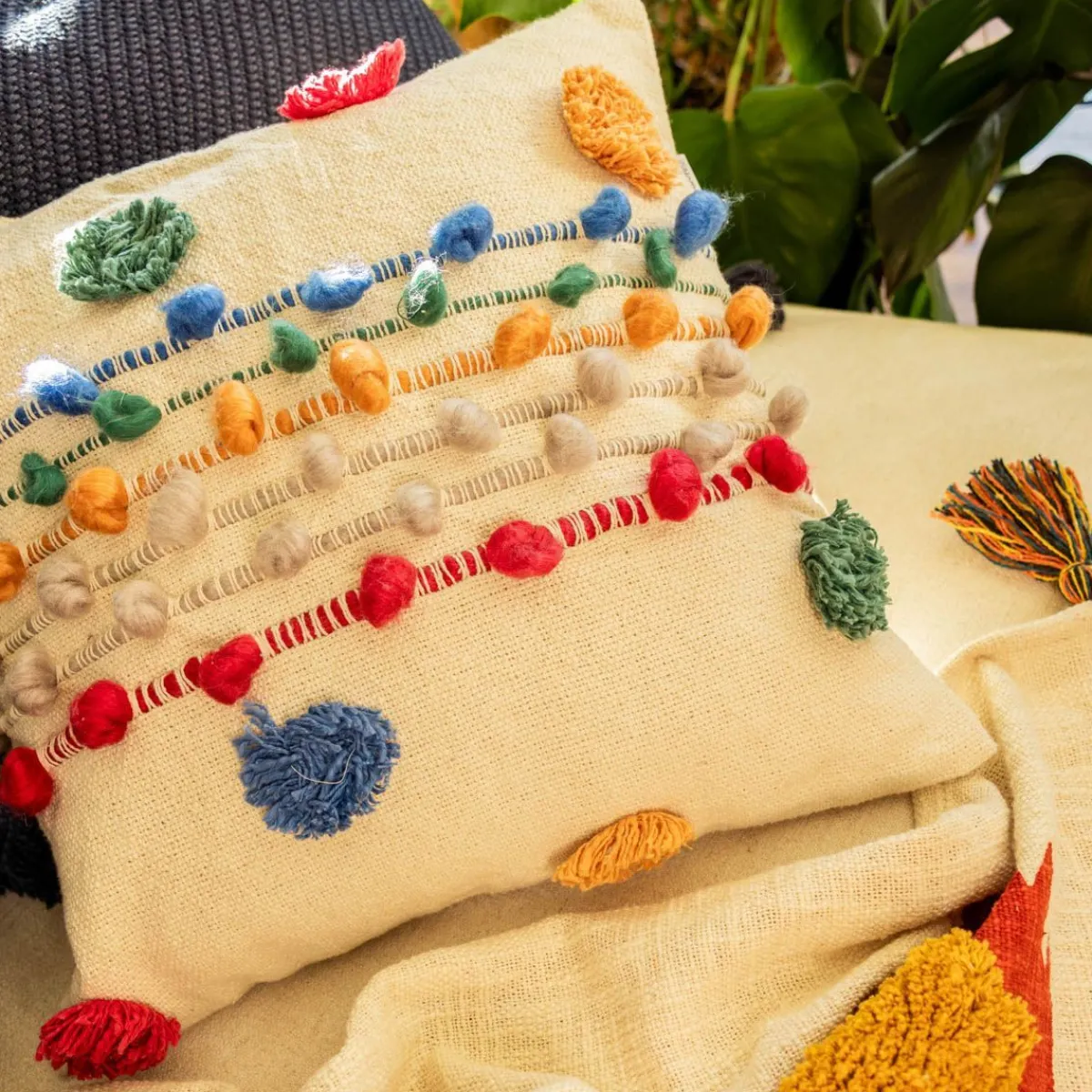 HOMLA Poszewka Ida W Kolorowe Nitki I Fredzle 45X45 Cm