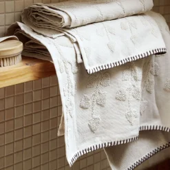 HOMLA Ręcznik Leslie Z Obszyciami Bezowy 70X130Cm