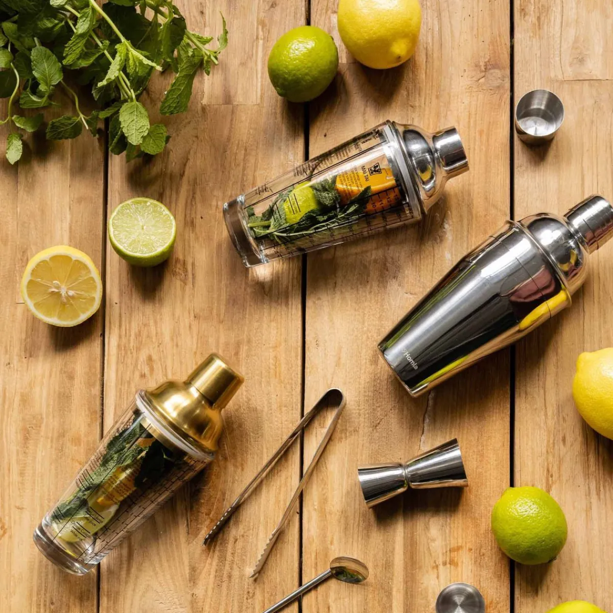 HOMLA Shaker Alcole Ze Zlotym Wieczkiem 0,4 L