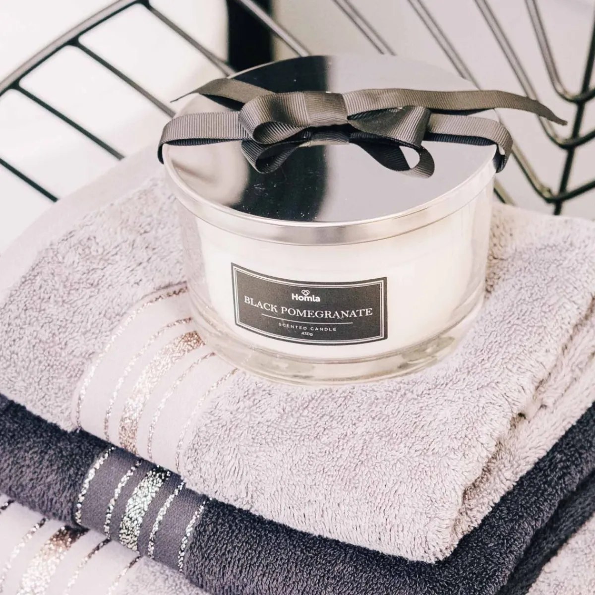 HOMLA Swieca Zapachowa Moon Black Pomegranate 430 G