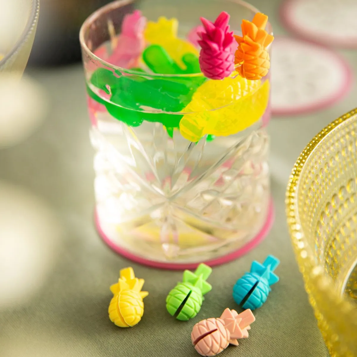 HOMLA Znaczniki Rithi Summer Do Kubkow I Kieliszkow Ananas 6 Szt.